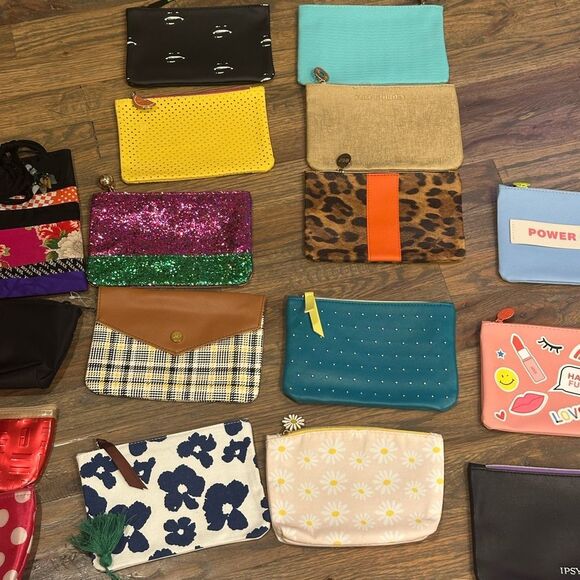 Bag mini’s epsy , Mary Kay ect bundle  mini, coin, excellent condition 26 total - Picture 10 of 12